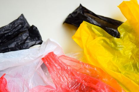 variedad de bolsas de plastico